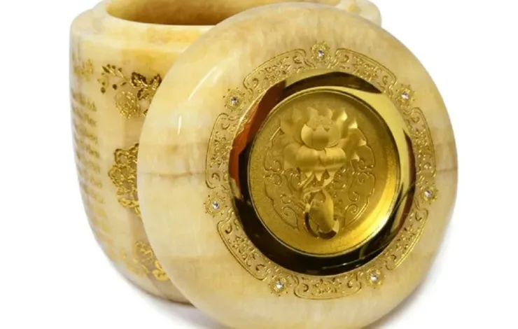 Hủ lưu ly vàng